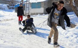 Kar Yağışı ve Buzlanma Eğitime Engel Oldu: İşte Okulların Tatil Edildiği İller