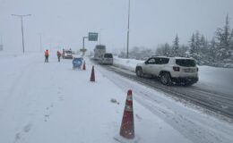 Kayseri-Develi Karayolu’nda Ulaşım Durdu: Çift Yönlü Trafik Kapatıldı