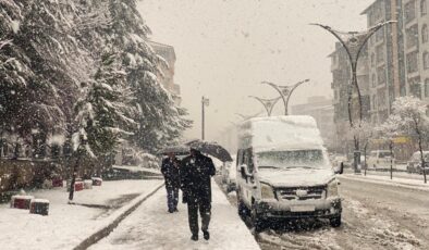 Meteoroloji’den 31 İle Sarı Kodlu Uyarı: Fırtına, Kar ve Yağışlara Dikkat!
