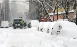 Ardahan’da Yoğun Kar Tatili: Eğitim Kurumlarına 1 Gün Ara Verildi