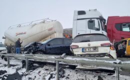 Erzurum’da Yoğun Sis Zincirleme Kazaya Neden Oldu: 8 Yaralının Durumu Ağır