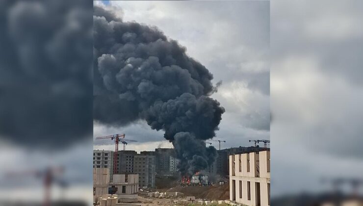 Tuzla’da İşçi Konteynerinde Yangın: Aydınlı Mahallesi’nde Korku Dolu Anlar