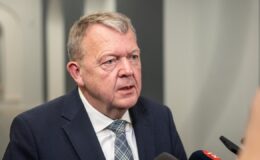 Danimarka Dışişleri Bakanı Rasmussen’den Barış Kurulu’na Davet Edilmemeye Tepki: ‘Baş Ağrım Daha Az Olur’