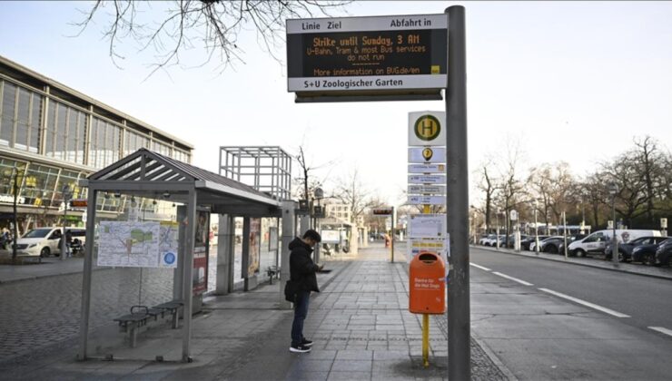 Almanya’da Toplu Ulaşım Grevlerle Felç: 100 Bin İşçi İş Bıraktı, Milyonlarca Yolcu Mağdur