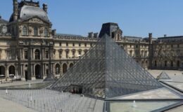 Louvre Müzesi’nde İstifa Depremi: Müdür Laurence des Cars Görevden Ayrıldı