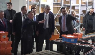 Sağlık Bakanı Memişoğlu’ndan İlaç Lojistiği İncelemesi: Selçuk Ecza Deposu Ziyareti