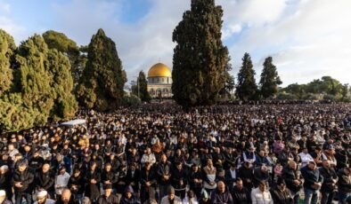 Hamas’tan Mescid-i Aksa’ya Erişim Engellerine Tepki: ‘İbadet Özgürlüğünü İhlal Ediyorlar’