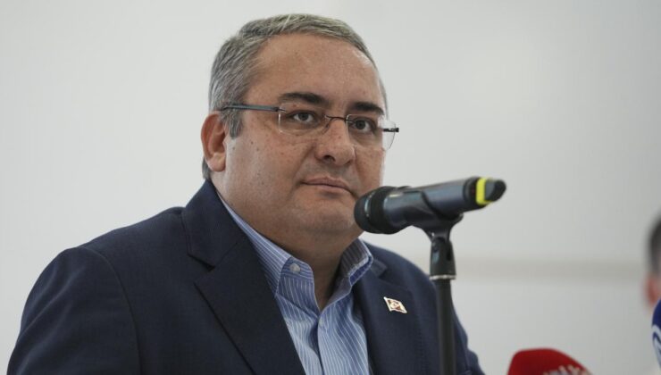 Keçiören’de Sular Durulmuyor: CHP’den İstifa Eden Başkan Özarslan, Özgür Özel’i Savcılığa Şikayet Etti