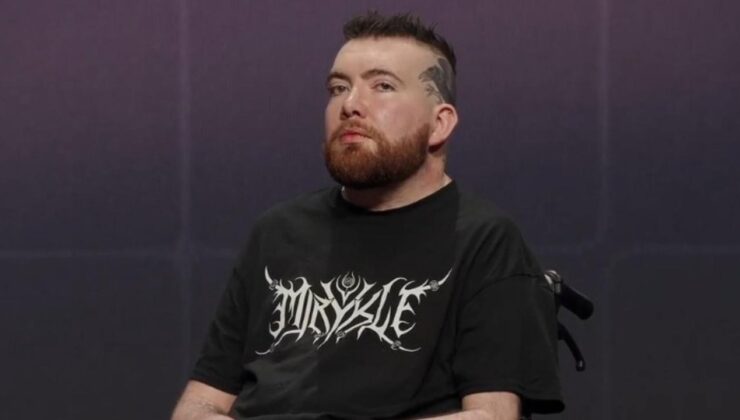 Motor Nöron Hastalığına Yakalanan İrlandalı Müzisyen Yapay Zeka ile Sahnelere Döndü: Patrick Darling’in Umut Veren Hikayesi