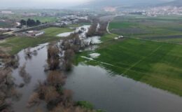 Bursa’da Uluabat Gölü Taşkınları: 20 Bin Dekar Tarım Arazisi Sular Altında