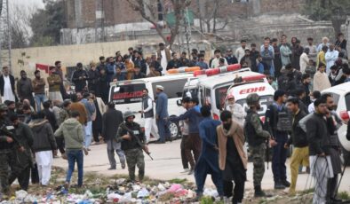 Pakistan’daki Camideki Saldırıda Ölü Sayısı Arttı: DEAŞ Bağlantısı ve Gelişmeler