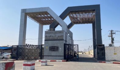 Refah Sınır Kapısı’nda İnsani Kriz: İsrail’in Kısıtlamaları ve Yetersiz Tahliye