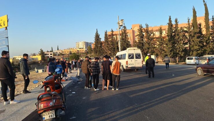 Şanlıurfa’da İşçi Minibüsü Direğe Çarptı: 1’i Ağır 15 Yaralı