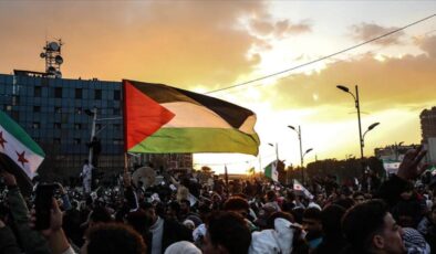 Şam’da 14 Yıl Aradan Sonra Ramazan Topu Geleneği Yeniden Canlandı: İftar Vakti Coşkusu