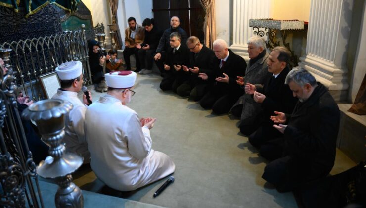 Sultan 2. Abdülhamid Han Ölüm Yıl Dönümünde Çemberlitaş’ta Anıldı: Sağlık Alanındaki Mirası Vurgulandı