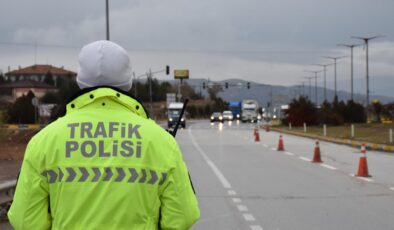 Trafikte Yeni Dönem: Saldırgan Sürücülere Ağır Cezalar, Hız İhlallerine Kademeli Artırım