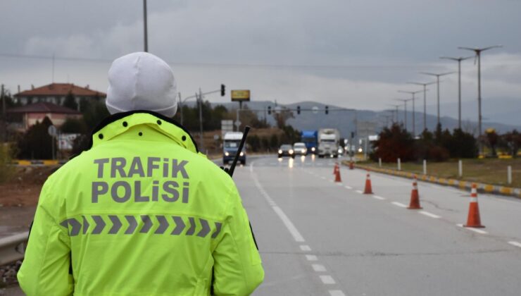 Trafikte Yeni Dönem: Saldırgan Sürücülere Ağır Cezalar, Hız İhlallerine Kademeli Artırım