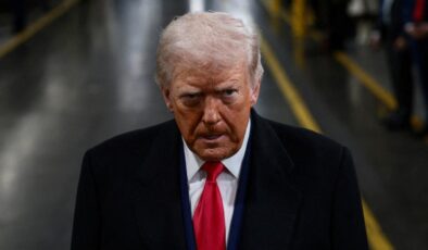 ABD Yüksek Mahkemesi’nden Trump’ın Gümrük Vergilerine Darbe: Acil Durum Yetkisi Aşımı Kararı