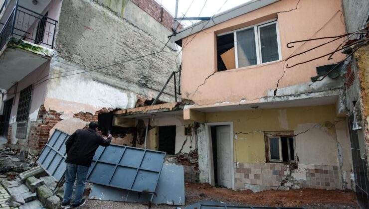 İzmir Atamer Mahallesi’nde Tünel İnşaatı Mağdurları Belediyeye Tepki Gösterdi: ‘Güvence İstiyoruz!’