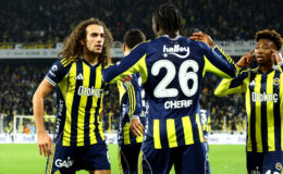Fenerbahçe, Samsunspor Karşısında Zor Anlar Yaşadı: Savunma Sıkıntıları Göz Doldurdu