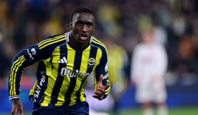 Sidiki Cherif’ten Müthiş Performans: Fenerbahçe’ye Galibiyeti Getiren Genç Yıldız, 8 Günde 3 Golle Parıldıyor!