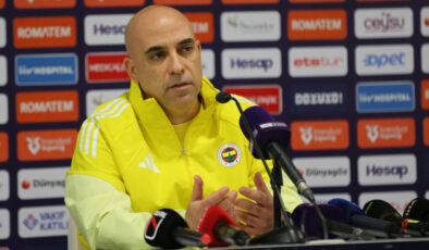 Fenerbahçe Yardımcı Antrenörü Zeki Murat Göle’den Antalyaspor Maçı Değerlendirmesi: ‘Öne Geçebilecek Fırsatları Değerlendiremedik’