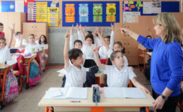 Bakan Tekin’den Ara Tatil Açıklaması: Tatiller Kalkmıyor, Teknik Zorunluluklar Var