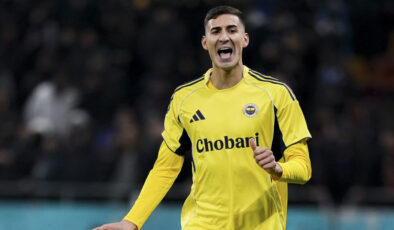 Fenerbahçe Samsunspor’u Yenerken Mert Müldür’den Taraftara Tepki: Nişanlıma Yönelik Küfürler Kabul Edilemez!