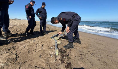 Sakarya Sahilinde Gizemli İHA Bulundu: Parçalanmış İnsansız Hava Aracı Üzerine İnceleme Başlatıldı