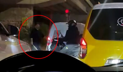 Adana’da Taksici, Çarpıp Kaçan Sürücüyü Sopayla Kovaladı: Tutuklandı, Ceza Yağdı!