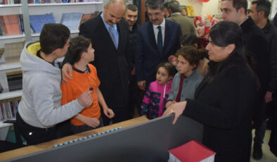 Sason’da Geleceğe Yatırım: Yaşayan Kütüphane Teknolojiyi Öğrencilerle Buluşturuyor