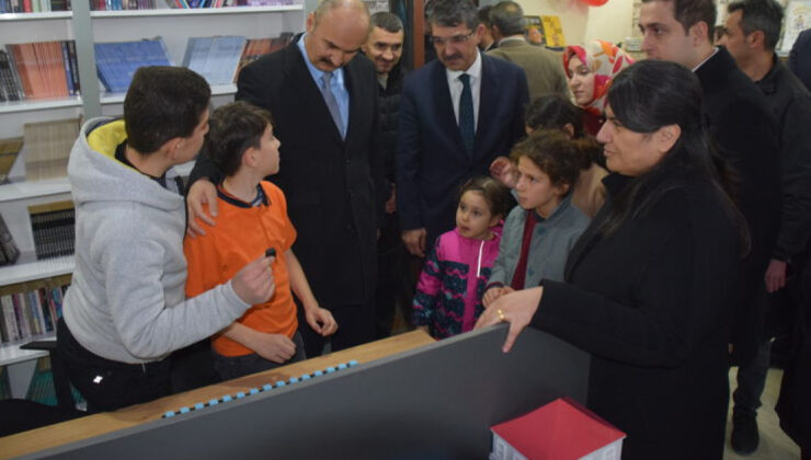 Sason’da Geleceğe Yatırım: Yaşayan Kütüphane Teknolojiyi Öğrencilerle Buluşturuyor