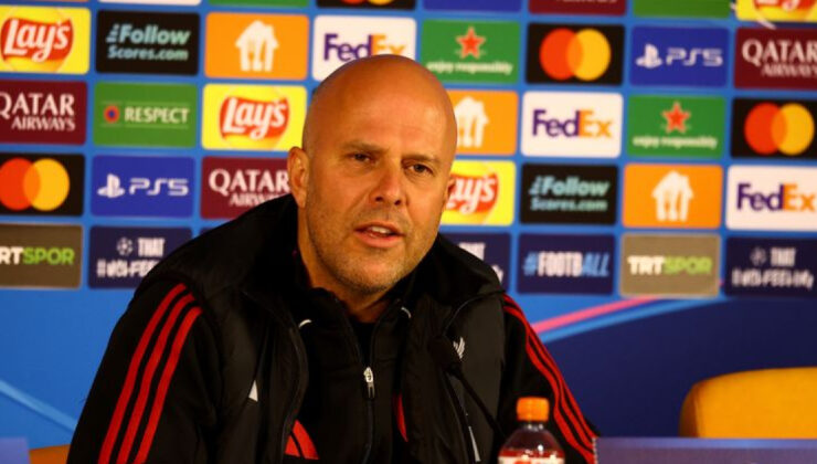 Liverpool, Galatasaray’a Deplasmanda 1-0 Mağlup: Arne Slot’tan Maç Değerlendirmesi ve Rövanş Umudu