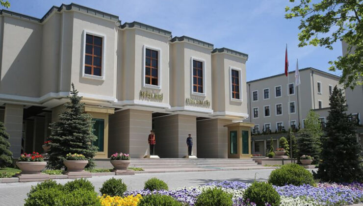 Son Dakika: Ardahan Vali Yardımcısı Mustafa Berat Kasımoğlu Görevden Uzaklaştırıldı