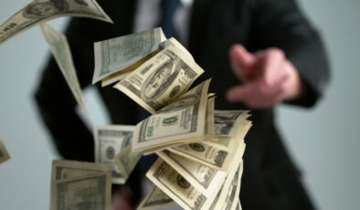 Elon Musk Dünya Rekorları Kırıyor: 839 Milyar Dolarlık Servetiyle Zirvede, Trilyonerliğe Doğru