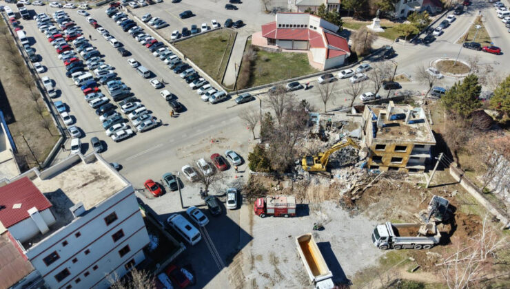 Sivas’ta Otopark Sorununa Çözüm: Abdi Ağa Konağı Yanına Yeni Otopark Geliyor