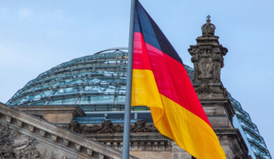 Almanya’da Akaryakıt Fiyatlarına ‘Avusturya Modeli’ Geliyor: Zamlar Tek Seferle Sınırlandırılacak