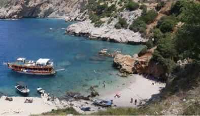 Hatay Yayladağı’nda Sualtı Savaş Müzesi Projesi İle Turizm Hamlesi: Gizli Cennet Karamağara Koyunda Yeni Bir Soluk