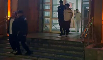 Adana’da Firari Baba ve İki Oğlu Yakalandı: Çeşitli Suçlardan Aranan Şahıslar Cezaevine Gönderildi