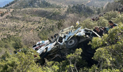 Mersin’de Feci Kaza: Orman İşçilerini Taşıyan Minibüs Uçurumdan Yuvarlandı, 3 Ölü, 11 Yaralı
