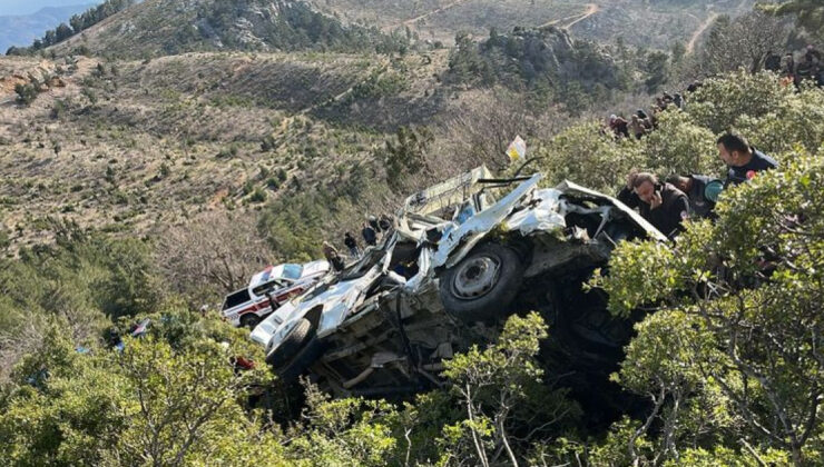 Mersin’de Feci Kaza: Orman İşçilerini Taşıyan Minibüs Uçurumdan Yuvarlandı, 3 Ölü, 11 Yaralı