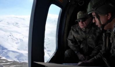 Kara Kuvvetleri Komutanı Orgeneral Metin Tokel’den İran Sınırında Hudut Karakollarına Ziyaret ve Denetim