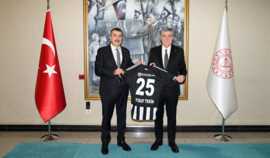 Beşiktaş Başkanı Serdal Adalı’dan Milli Eğitim Bakanı Yusuf Tekin’e Ziyaret: Eğitim ve Spor İşbirliği Mesajı