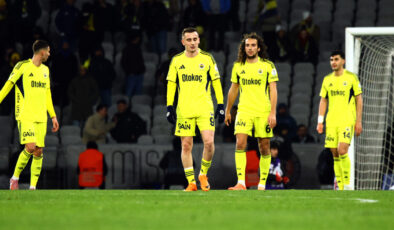 Fenerbahçe’nin Namağlup Unvanı Sona Erdi: Karagümrük’e 2-0 Mağlup Oldu