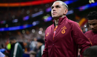 Galatasaray, Başakşehir’i Ağırladı: Liderlik Mücadelesi, Kaptan Yunus ve Duygusal Anlar