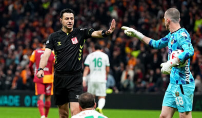 beIN Trio’dan Galatasaray – Alanyaspor Maçı Hakem Kararlarına Eleştiri: Kartlar Havada Uçuşmalıydı!