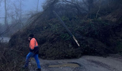 Kastamonu’da Heyelan: Malyas Kanyonu Yolu Ulaşıma Kapandı, Köy Yolu Tehlike Altında