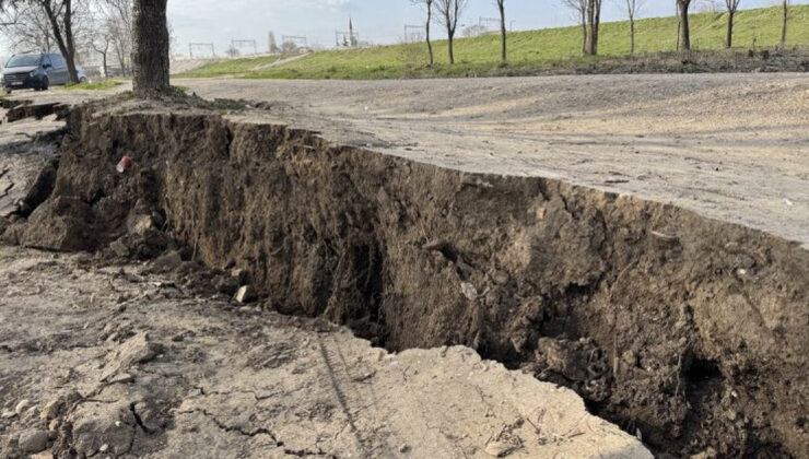 Edirne’de Tunca Nehri Kıyısında Toprak Kayması: Tunca Köprüsü Yakınında Tehlike!