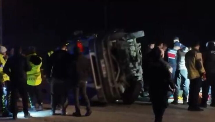 Polatlı’da Feci Kaza: Minibüs ve Otomobil Çarpıştı, 2 Ölü, 13 Yaralı