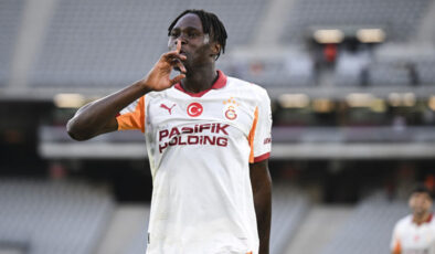 Galatasaray’ın Çok Yönlü Kurtarıcısı: Wilfried Singo, Okan Buruk’un Gözdesi Oldu